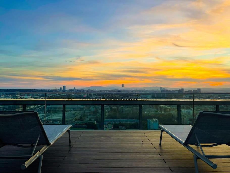 Exclusive Condo With Pool And Terrace ウィーン エクステリア 写真