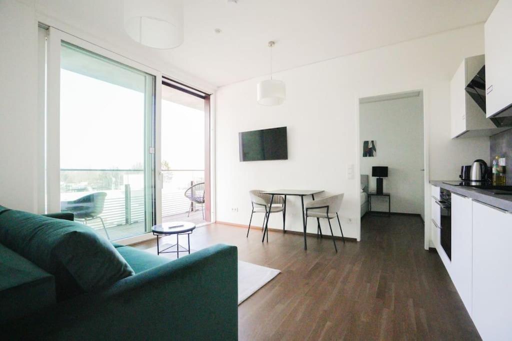 Exclusive Condo With Pool And Terrace ウィーン エクステリア 写真